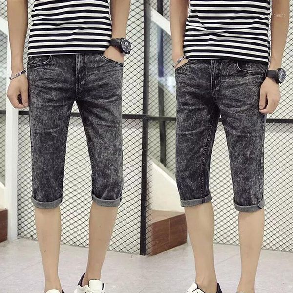 men's jeans fashion 2021 summer casual man ripped hole men's capri trousers flanging hip hop grey blue denim calf length pants1
men's jeans fashion 2021 summer casual man ripped hole men's capri trousers flanging hip hop grey blue denim calf length pants1
