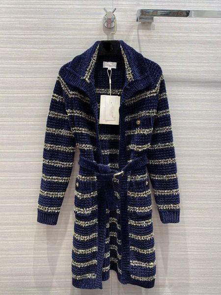 2020 autumn/winter new xiaoxiangfeng artisan workshop series in the long woolen striped gold knit coat of coarse wool, White;black
2020 autumn/winter new xiaoxiangfeng artisan workshop series in the long woolen striped gold knit coat of coarse wool, White;black