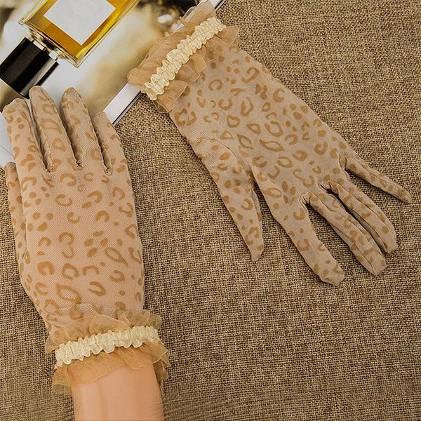 five fingers gloves summer/autumn lady sunscreen golves women sun protection glove uv-proof driving lace fashion wrist print bigsweety, Blue;gray
five fingers gloves summer/autumn lady sunscreen golves women sun protection glove uv-proof driving lace fashion wrist print bigsweety, Blue;gray