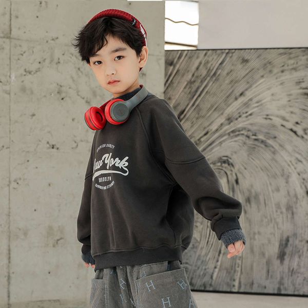 school boys' high collar middle sweater autumn universi winter undergarment 2020 new children's plush and, Black
school boys' high collar middle sweater autumn universi winter undergarment 2020 new children's plush and, Black