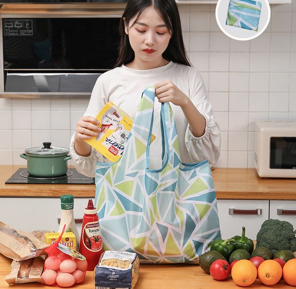 durable supermarket large-capacity bag storage folding printing portable environmental protection shopping bag 
durable supermarket large-capacity bag storage folding printing portable environmental protection shopping bag