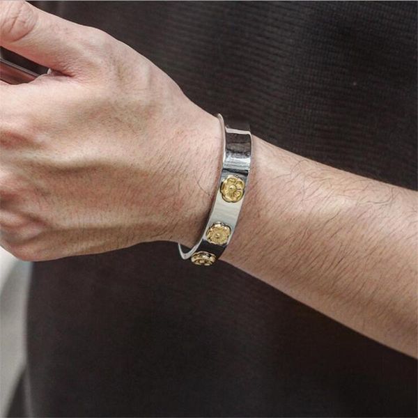good quality vicking heavy three flowers stainless steel men bracelet gold-color cuff braclets bangles pulseira masculina, Black
good quality vicking heavy three flowers stainless steel men bracelet gold-color cuff braclets bangles pulseira masculina, Black