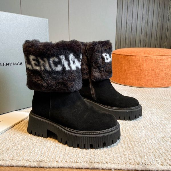 designer womens boots luxury black letter pattern suede side zipper with fluff flat heel with box size 35-40
designer womens boots luxury black letter pattern suede side zipper with fluff flat heel with box size 35-40