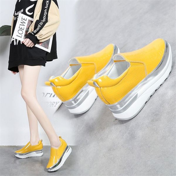 2021 new spring female casual leather heels black white shoes ktes
2021 new spring female casual leather heels black white shoes ktes