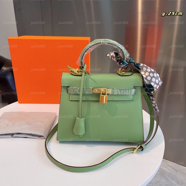 2021 women shoulder bags sell womens genuine leather h lock flap handbag black pochette twist lady crossbody bag ale purse
2021 women shoulder bags sell womens genuine leather h lock flap handbag black pochette twist lady crossbody bag ale purse