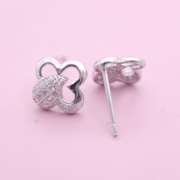 hengsheng s925 silver cross-border one product dropshipping clover love romantic fashion simple zircon stud earrings for women, Golden
hengsheng s925 silver cross-border one product dropshipping clover love romantic fashion simple zircon stud earrings for women, Golden