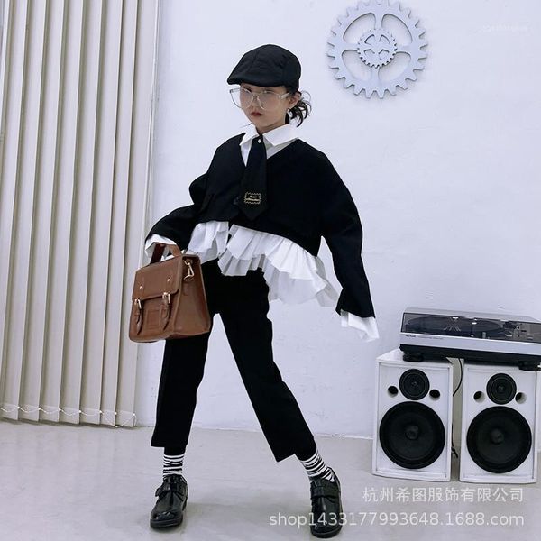 jackets 2021 autumn girls' coats irregular sweater coat western style fake two-piece 1, Blue;gray
jackets 2021 autumn girls' coats irregular sweater coat western style fake two-piece 1, Blue;gray