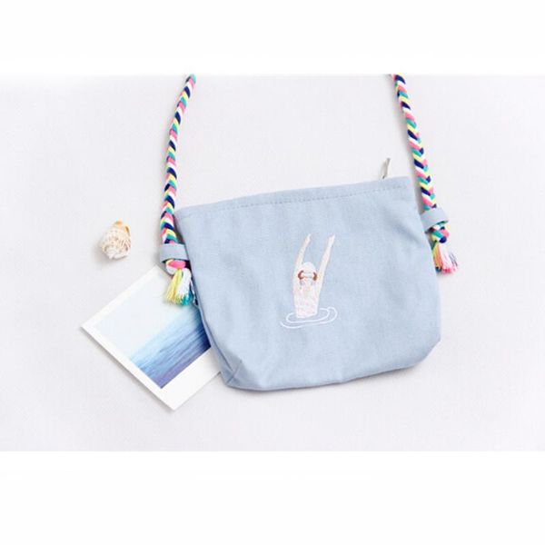 лето женщина посланник сумка мода вышивка холст мультфильм crossbody плечо сумка малый женщина сумка tote
лето женщина посланник сумка мода вышивка холст мультфильм crossbody плечо сумка малый женщина сумка tote