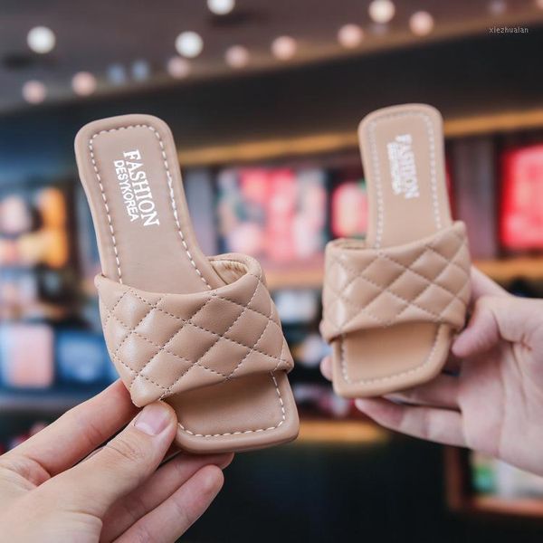 sandals summer medium big girls drag slippers casual simple soft children's chic suede beach kids sequined outdoor leather flats1, Black;red
sandals summer medium big girls drag slippers casual simple soft children's chic suede beach kids sequined outdoor leather flats1, Black;red