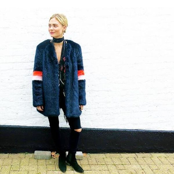women's fur & faux chic striped sleeve long hairy shaggy jackets winter woman contrast color loose coat outerwear black
women's fur & faux chic striped sleeve long hairy shaggy jackets winter woman contrast color loose coat outerwear black