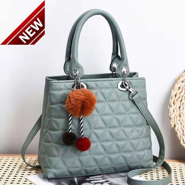 spring and summer foreign style bag women's 2022 new fashion korean version one shoulder messenger small xiangfeng lingge princess dai
spring and summer foreign style bag women's 2022 new fashion korean version one shoulder messenger small xiangfeng lingge princess dai
