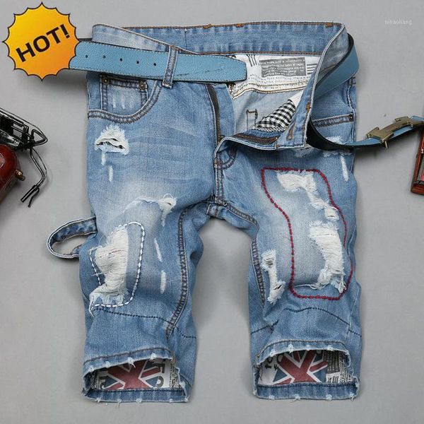 2016 mens straight hole ripped distressed graffiti wash light blue short jeans men stitching retro knee length shorts 28-361
2016 mens straight hole ripped distressed graffiti wash light blue short jeans men stitching retro knee length shorts 28-361