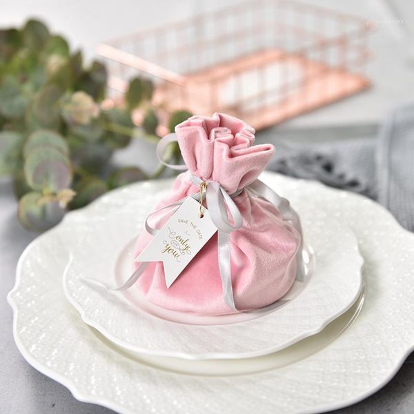 pink velvet wedding candy bag europe chocolate package bag gift box for wedding home party suppiles
pink velvet wedding candy bag europe chocolate package bag gift box for wedding home party suppiles