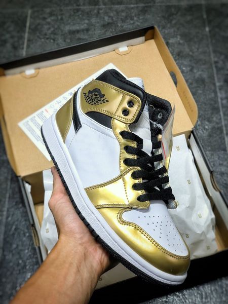 jumpman 1 i men basketball shoes 1s high metallic gold mens trainers designer athletic sneakers chaussures us5.5-12 zapatos, White;red
jumpman 1 i men basketball shoes 1s high metallic gold mens trainers designer athletic sneakers chaussures us5.5-12 zapatos, White;red