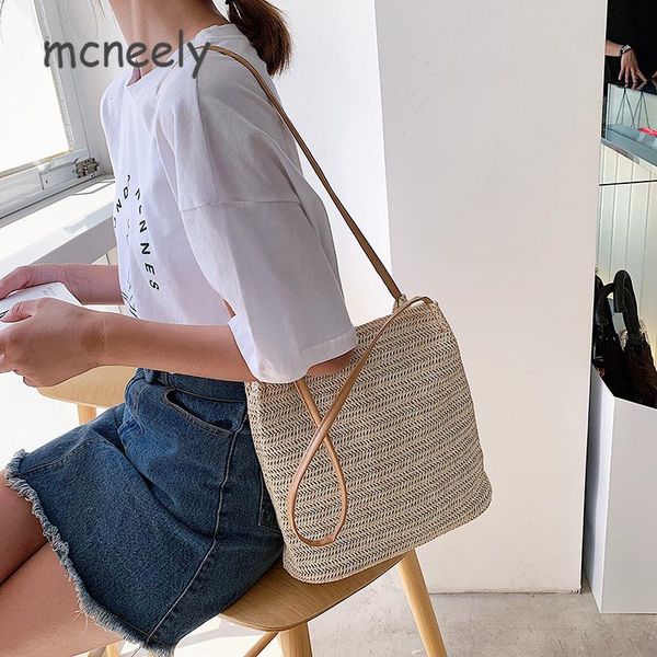 korean straw bag leisure knitting small fresh one shoulder ins summer new versatile bucket bag portable women's
korean straw bag leisure knitting small fresh one shoulder ins summer new versatile bucket bag portable women's