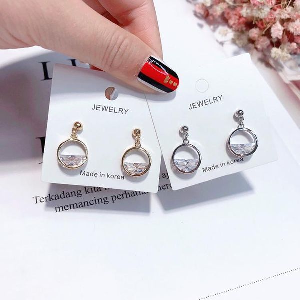 2020 korean style elegant bling crystal earrings for women party jewelry simple sweety round rhinestone brincos cute gift1, Silver
2020 korean style elegant bling crystal earrings for women party jewelry simple sweety round rhinestone brincos cute gift1, Silver