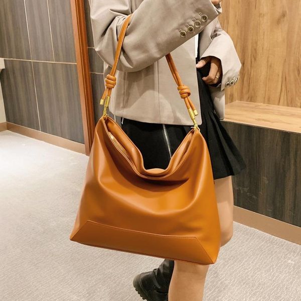 scrub pu leather shoulder bags for women 2020 winter crossbody bag ladies handbags female trending luxury hand bag
scrub pu leather shoulder bags for women 2020 winter crossbody bag ladies handbags female trending luxury hand bag