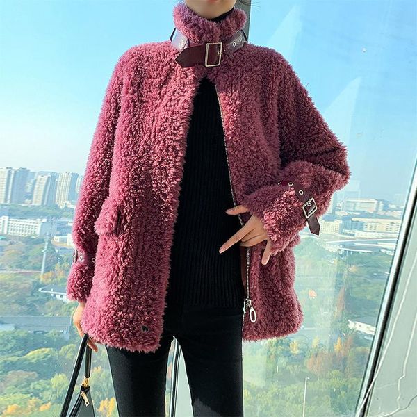 women 2020 new fashion winter lamb fur coat granular sheep shearing jacket female warm short wool turn down collar outwear q265, Black
women 2020 new fashion winter lamb fur coat granular sheep shearing jacket female warm short wool turn down collar outwear q265, Black