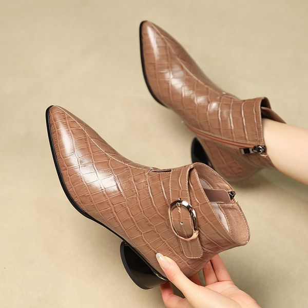 2021 woman rock relief size 22-26 in autumn length and winter boots ladies j4fk, Black
2021 woman rock relief size 22-26 in autumn length and winter boots ladies j4fk, Black