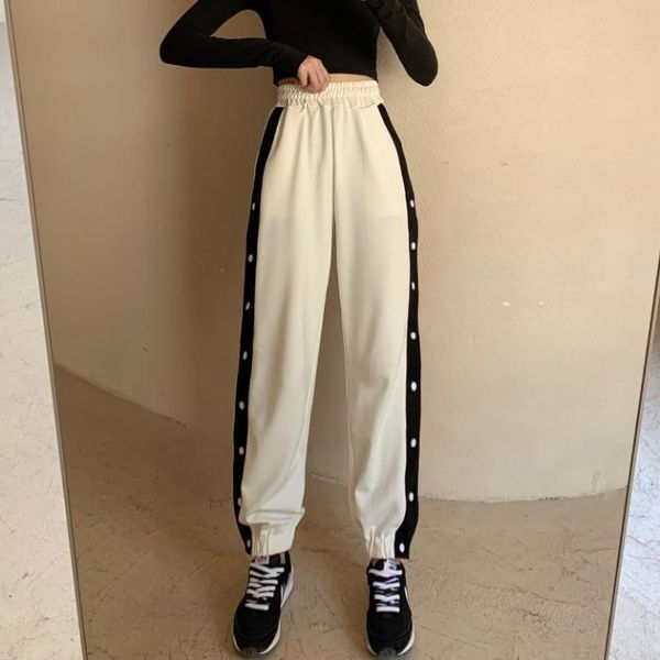 women's pants & capris korean version of ins design sense leisure sports autumn and winter high waist single breasted easy to take, Black;white
women's pants & capris korean version of ins design sense leisure sports autumn and winter high waist single breasted easy to take, Black;white