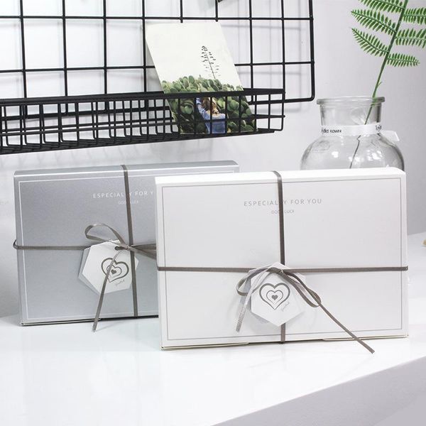 simple high grade white wedding candy gift bag kraft paper gift box chocolate cookies birthday party favor women's bags1
simple high grade white wedding candy gift bag kraft paper gift box chocolate cookies birthday party favor women's bags1