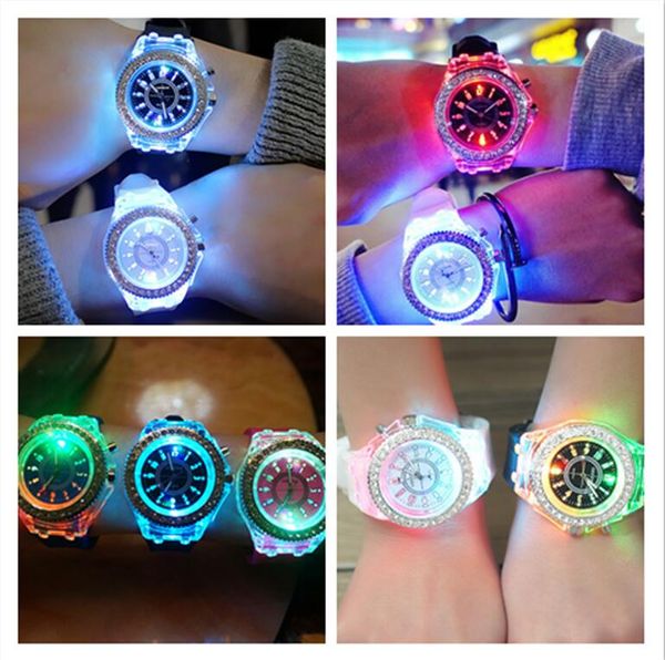 designer watch luxury diamond led light watch crystal luminous men women wristwatch slicone rhinestone quartz watches sale f102601, Blue
designer watch luxury diamond led light watch crystal luminous men women wristwatch slicone rhinestone quartz watches sale f102601, Blue