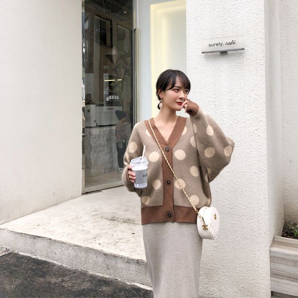 bobo small cardigan hairy texture loose v collar knit sweater coat girl, White;black
bobo small cardigan hairy texture loose v collar knit sweater coat girl, White;black