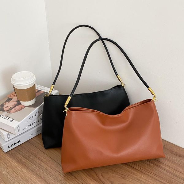cross body korean version of the trendy fashion underarm bag solid color personality single shoulder handbag small satchel
cross body korean version of the trendy fashion underarm bag solid color personality single shoulder handbag small satchel