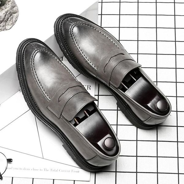 new fashion men black business formal dress shoes loafers men wedding shoes leather oxfords pointed toe
new fashion men black business formal dress shoes loafers men wedding shoes leather oxfords pointed toe