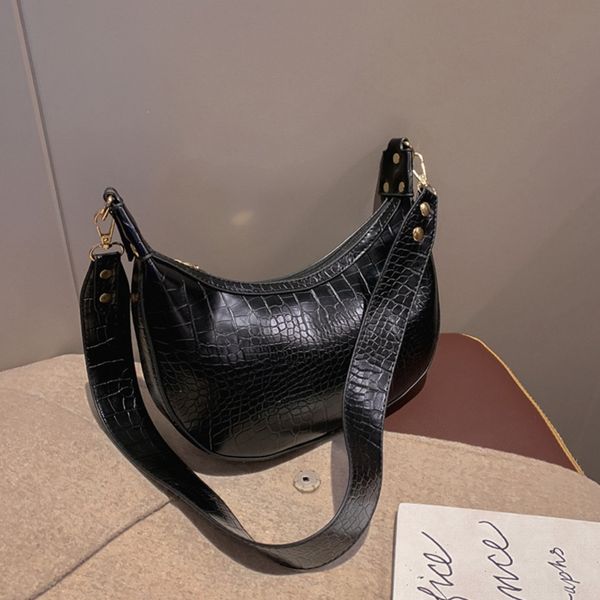 snob3 internet celebrity 2020 saddle saddle style bag ins super popular creative same bag women's strap fall/winter new wide shoulder s
snob3 internet celebrity 2020 saddle saddle style bag ins super popular creative same bag women's strap fall/winter new wide shoulder s