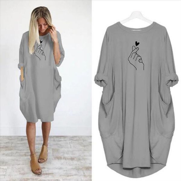 vintage summer dress oversized pocket baggy dress cartoon deer heart printing plus size loose casual women dress, Black;gray
vintage summer dress oversized pocket baggy dress cartoon deer heart printing plus size loose casual women dress, Black;gray