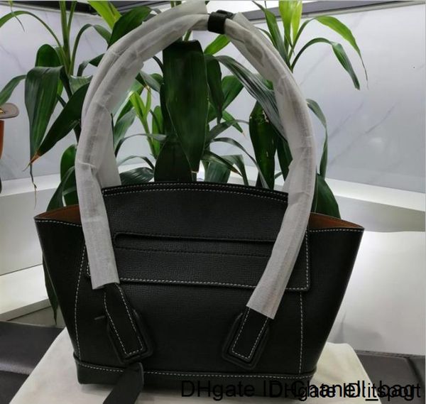 2019 famous desinger brand classical style genuine cow high leather luxury tote clutch shoulder bag
2019 famous desinger brand classical style genuine cow high leather luxury tote clutch shoulder bag