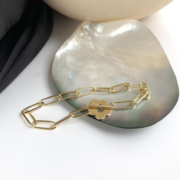 link, chain modern jewelry bracelet design metal alloy golden plating color single flower charm for women gift, Black
link, chain modern jewelry bracelet design metal alloy golden plating color single flower charm for women gift, Black
