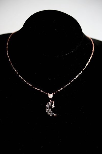 2020 mysterious moon necklace with romantic stars highlights the mysterious beauty of the night sky, Silver
2020 mysterious moon necklace with romantic stars highlights the mysterious beauty of the night sky, Silver