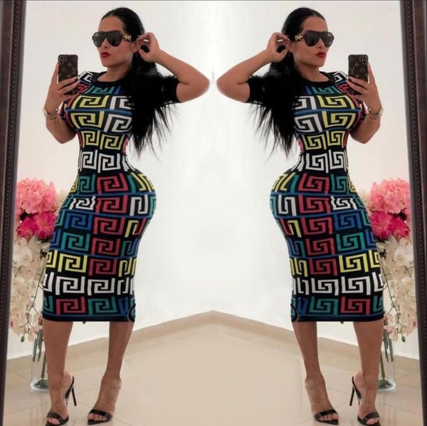 2021 the new new short sleeve fashion bodycon multi-color black summer hem high on knee dressed as a ladies'party dress in qika, Black;gray
2021 the new new short sleeve fashion bodycon multi-color black summer hem high on knee dressed as a ladies'party dress in qika, Black;gray
