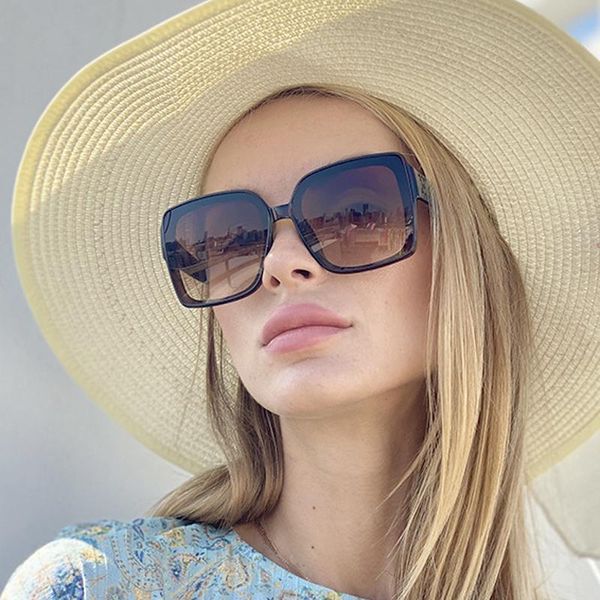 sunglasses feishini celebrity women brand polarized original designer rimless luxury tiny fashion 2021 glasses for men retro, White;black
sunglasses feishini celebrity women brand polarized original designer rimless luxury tiny fashion 2021 glasses for men retro, White;black