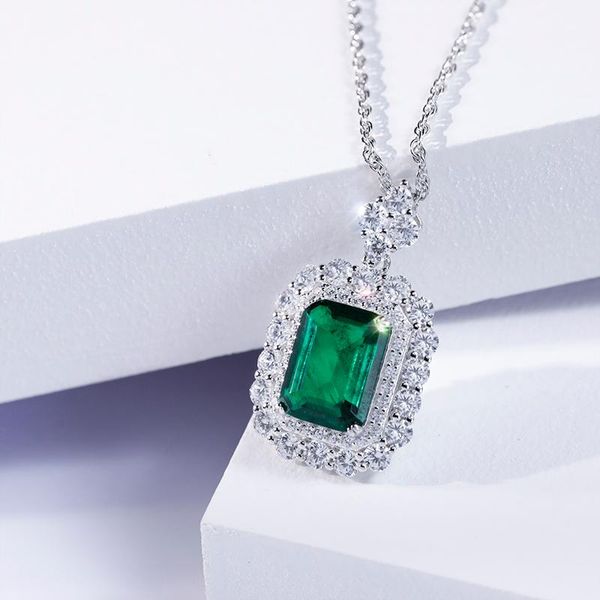 chains 100% 925 sterling silver geometric emerald female light luxury necklace ladies engagement gift exquisite jewelry
chains 100% 925 sterling silver geometric emerald female light luxury necklace ladies engagement gift exquisite jewelry