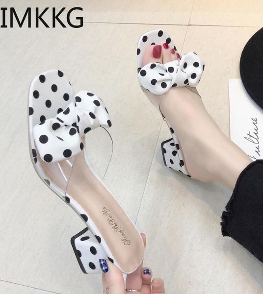 summer slippers women 2020 fashion pvc bowtie polka dot print slides cute sandals women square heel outdoors beach slippers x1020, Black
summer slippers women 2020 fashion pvc bowtie polka dot print slides cute sandals women square heel outdoors beach slippers x1020, Black