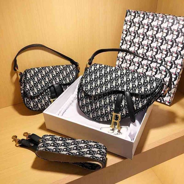 2022 factory wholesale new model saddle women's single shoulder portable broadband embroidery canvas bag