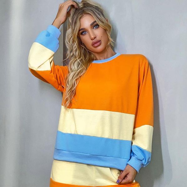 2020 new style for autumn and winter light color women's ins round neck color matching straight casual sweater, Black
2020 new style for autumn and winter light color women's ins round neck color matching straight casual sweater, Black