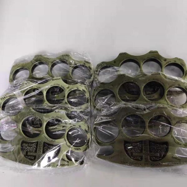 glass fiber alloy finger tiger four finger self defense weapon iron hand brace aluminum alloy self defense equipment clasp 50215
glass fiber alloy finger tiger four finger self defense weapon iron hand brace aluminum alloy self defense equipment clasp 50215