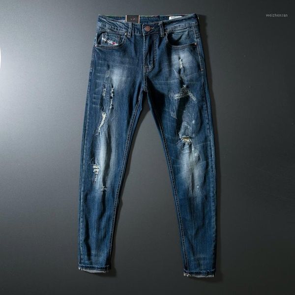 2020 autumn fashion designer men jeans slim fit blue color cotton denim pants ripped jeans men design classical homme,m0011
2020 autumn fashion designer men jeans slim fit blue color cotton denim pants ripped jeans men design classical homme,m0011