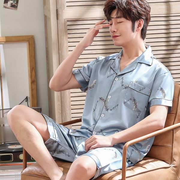 thoshine brand spring summer autumn men satin silk pajamas sets of t-shirt & shorts print male pijama sleepwear buttons closure t200813, Black;brown
thoshine brand spring summer autumn men satin silk pajamas sets of t-shirt & shorts print male pijama sleepwear buttons closure t200813, Black;brown