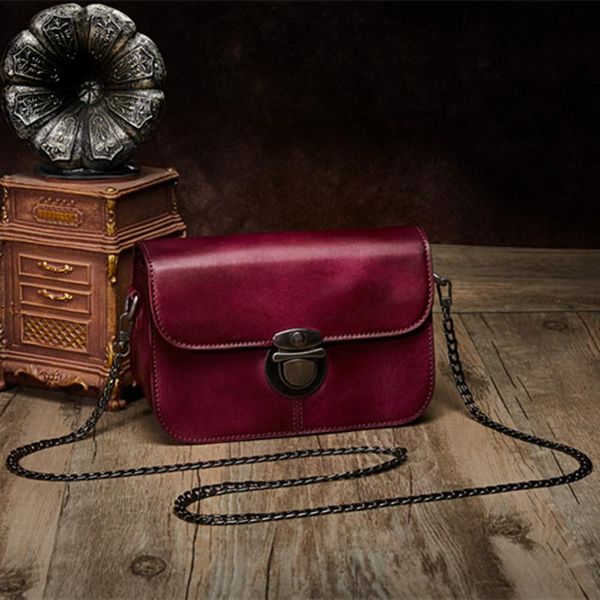2020 new women's shoulder bag high guality organ type geometric chain bag small flap crossbody bags for women bolsa feminina
2020 new women's shoulder bag high guality organ type geometric chain bag small flap crossbody bags for women bolsa feminina
