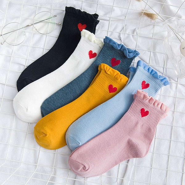 autumn and winter new cotton college style lovely women's bubble mouth love embroidery socks, Black;white
autumn and winter new cotton college style lovely women's bubble mouth love embroidery socks, Black;white