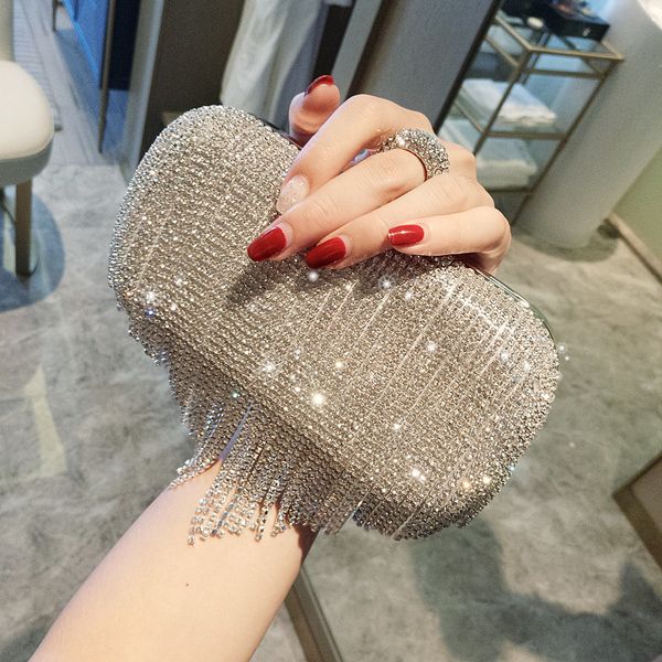 luxury diamonds tassel women evening clutch bags designer shiny shoulder crossbdoy bags fashion rhinestone lady party clip purse c1016
luxury diamonds tassel women evening clutch bags designer shiny shoulder crossbdoy bags fashion rhinestone lady party clip purse c1016