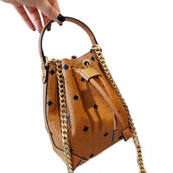 2021 luxurys designers bucket handbags fashion women's bags old flower purses women brand letter genuine leather shoulder crossbody bag
2021 luxurys designers bucket handbags fashion women's bags old flower purses women brand letter genuine leather shoulder crossbody bag