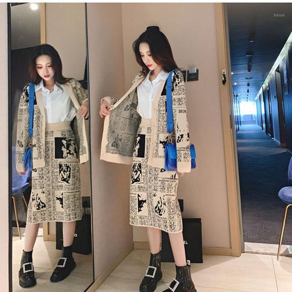 women's knits & tees women skirts sets 2021 two piece set autumn winter knitted cardigans and skirt 2 spaper print sweater tracksuit1, White
women's knits & tees women skirts sets 2021 two piece set autumn winter knitted cardigans and skirt 2 spaper print sweater tracksuit1, White