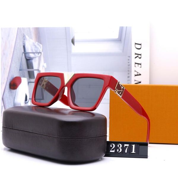 2371 luxury explain glasses retro vintage men designer glasses shiny gold summer style laser logo gold plated quality, White;black
2371 luxury explain glasses retro vintage men designer glasses shiny gold summer style laser logo gold plated quality, White;black