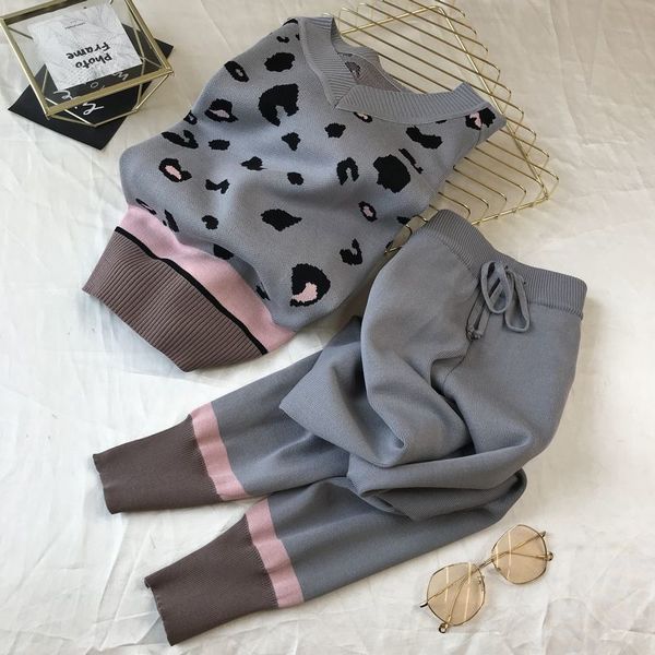 2021 new fall/winter european and american fan yangqi print knit + small foot elastic pants set p1bh, Gray
2021 new fall/winter european and american fan yangqi print knit + small foot elastic pants set p1bh, Gray